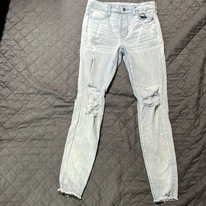 American Eagle 360 next level stretch high rise jegging. Light wash. Size 8